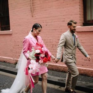 Your guide to styling a short wedding dress with a veil_8
