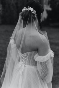CALLA LILY minimalist wedding veil 9