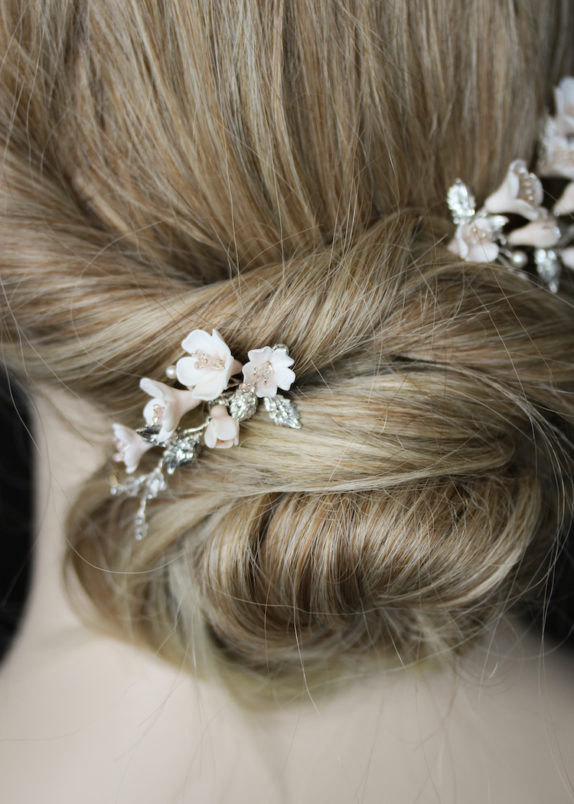 FABLES champagne floral hair pins 13