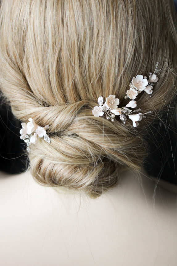 FABLES champagne floral hair pins 6