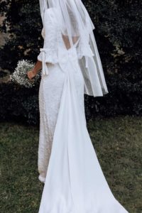 Bow wedding dress with short veil 2