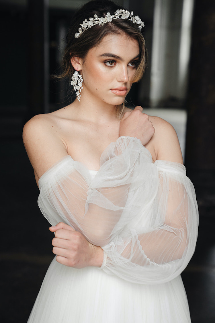 PEPE  Short veil with flowers - TANIA MARAS BRIDAL