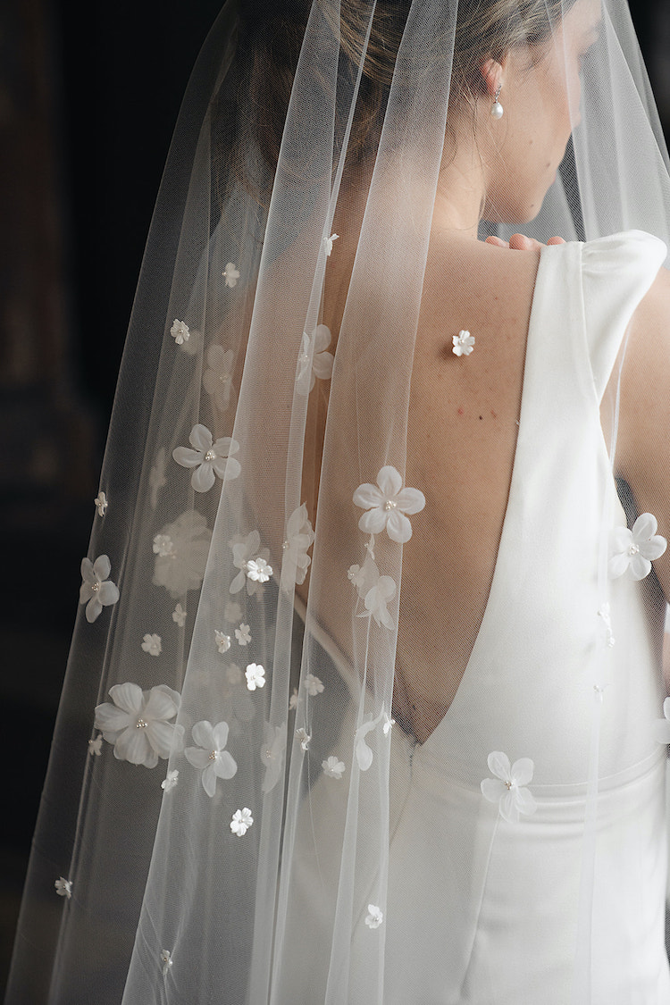 1 tier on sale wedding veil