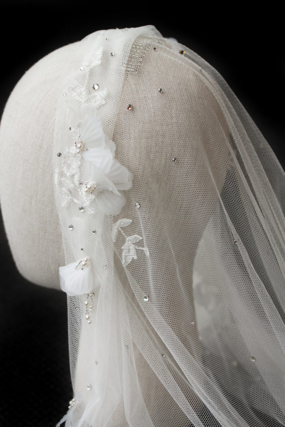 REIGN crystal wedding veil 13