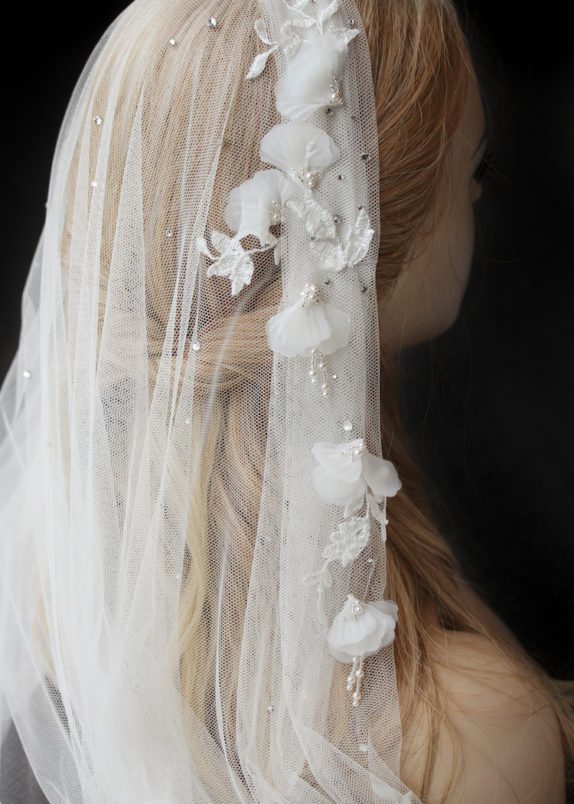 REIGN crystal wedding veil 18