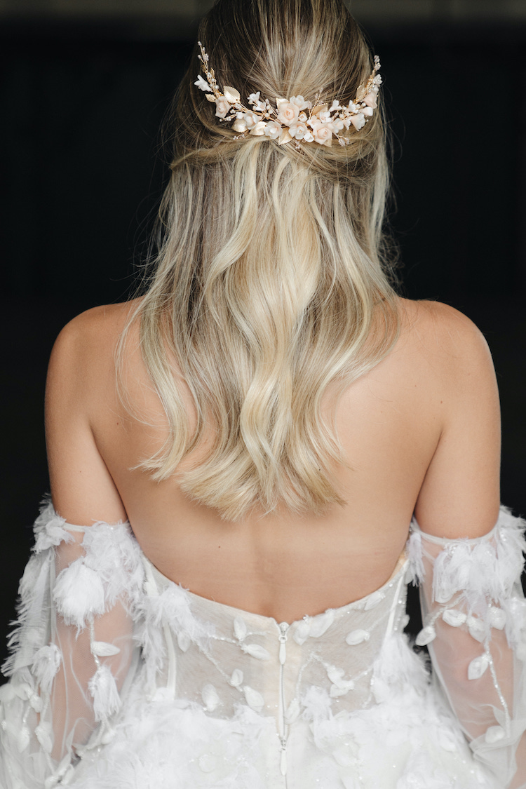 Beautiful champagne bridal accessories you will love 9