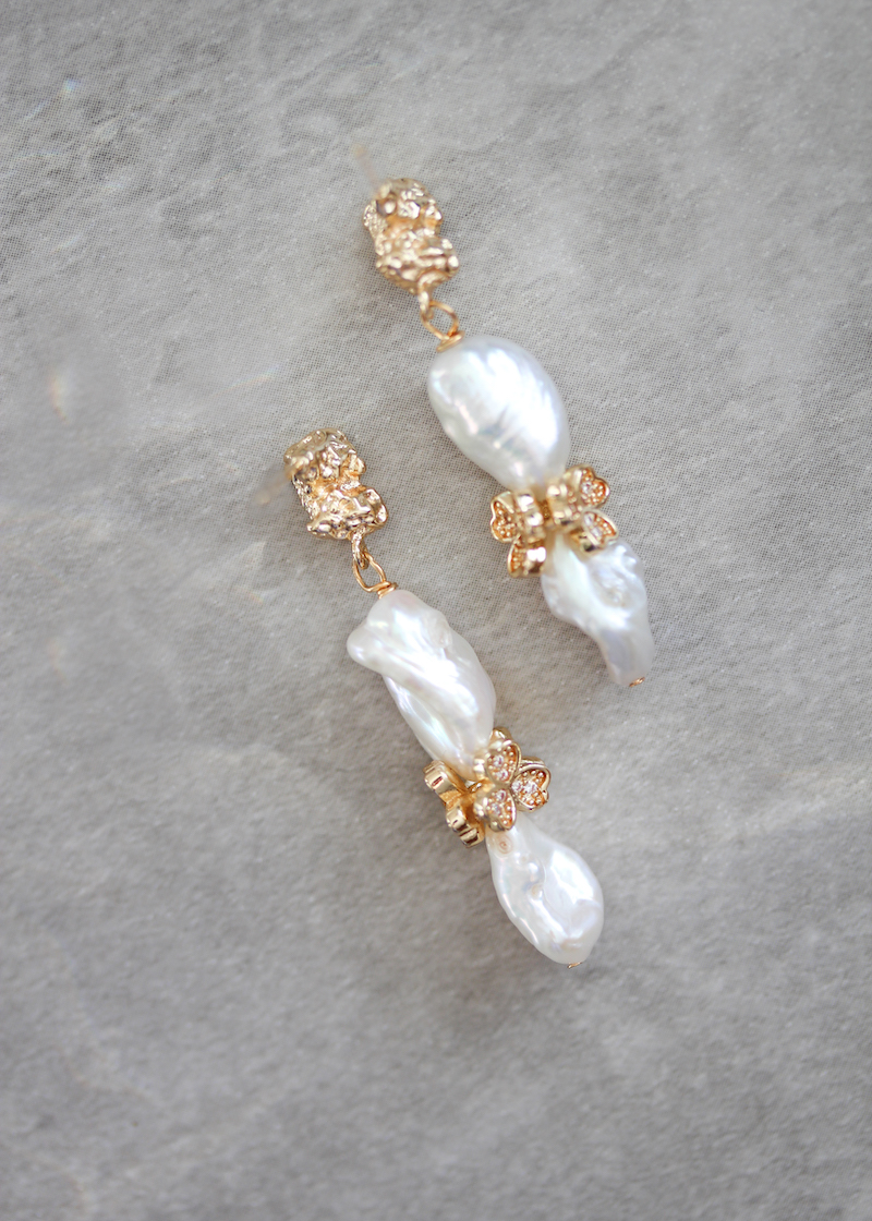 Leon Pearl Bridal Earrings 2