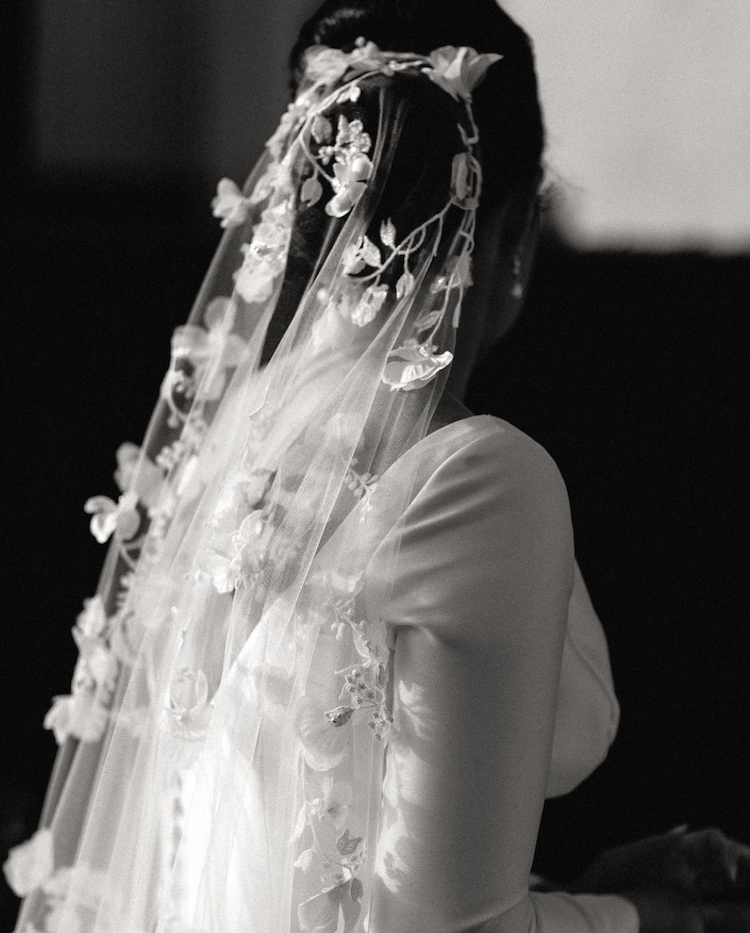 Bride Alexandra wears FLORENCE wedding veil 4