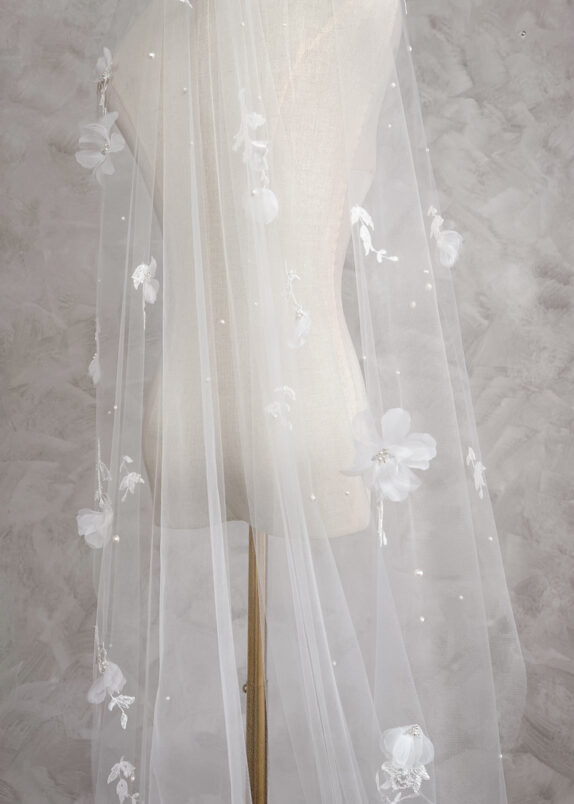 DAYDREAMER cathedral wedding veil 6