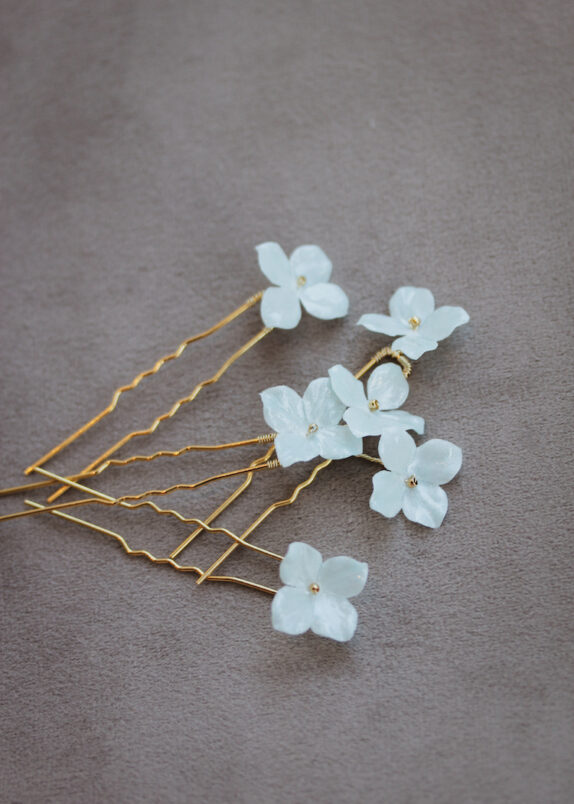 HYDRANGEA_Pale blue floral hair pins 11