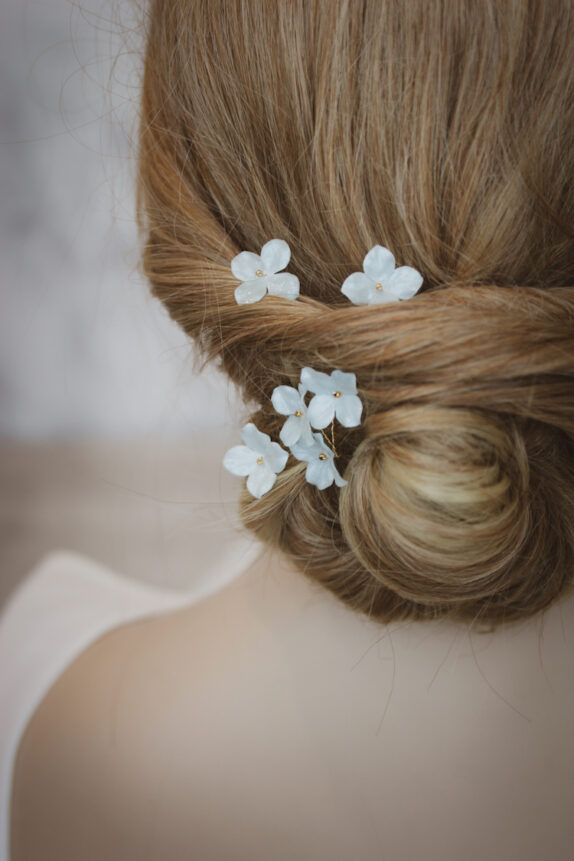 HYDRANGEA_Pale blue floral hair pins 2
