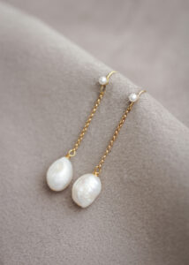KATIA minimalist pearl earrings 2