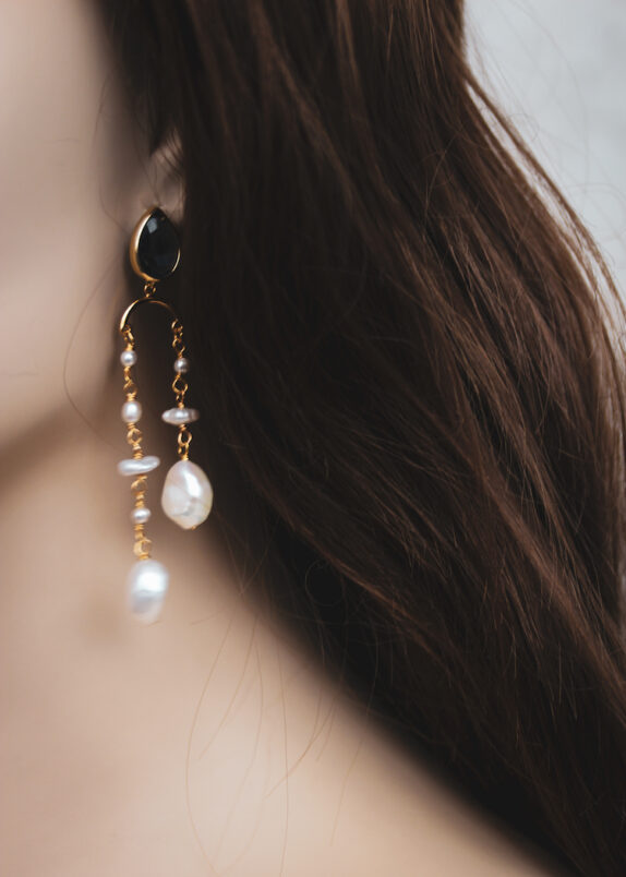 SORELLA pearl dangle earrings 3