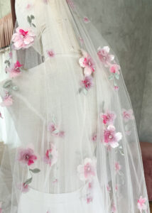 High Impact wedding veils to transform your bridal look 21