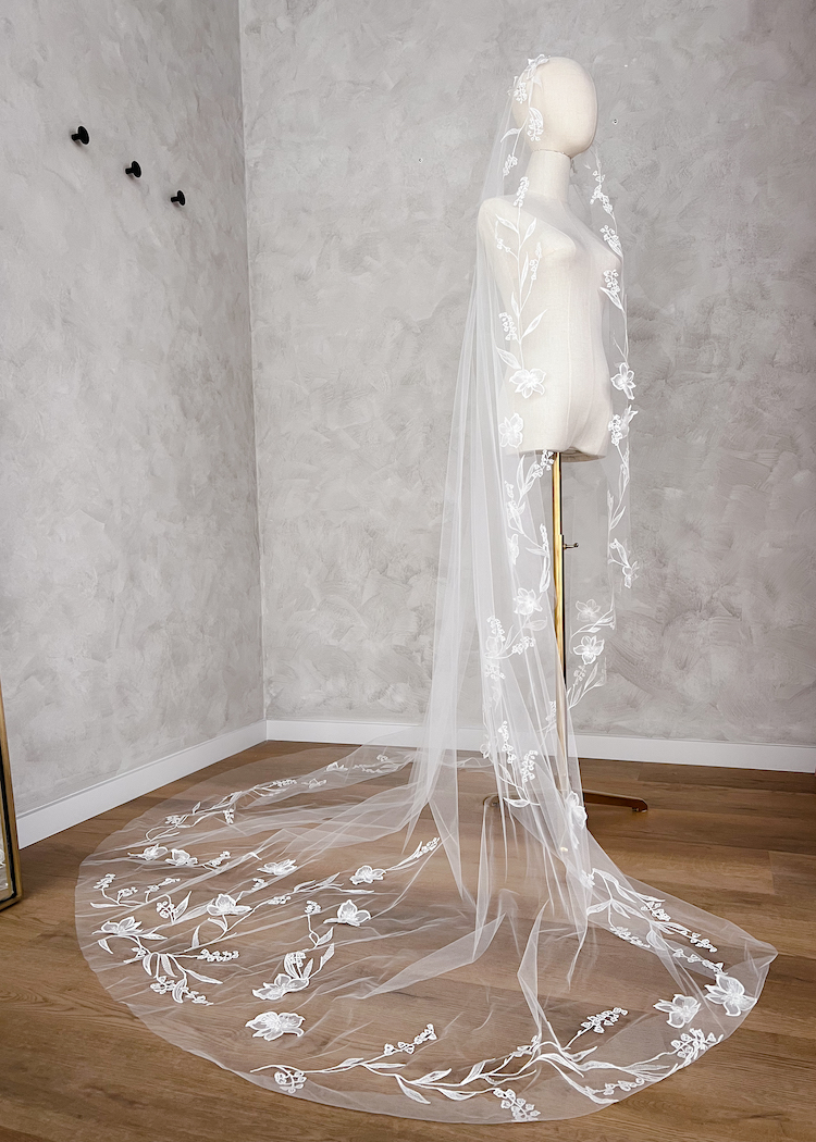 High Impact wedding veils to transform your bridal look 4