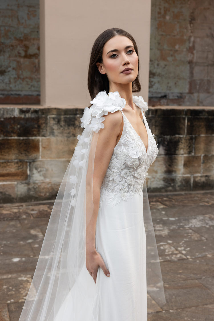 High Impact wedding veils to transform your bridal look 5