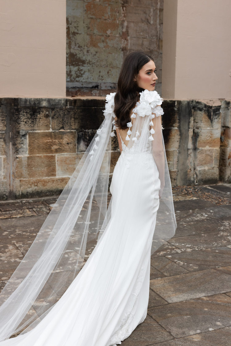 High Impact wedding veils to transform your bridal look 6