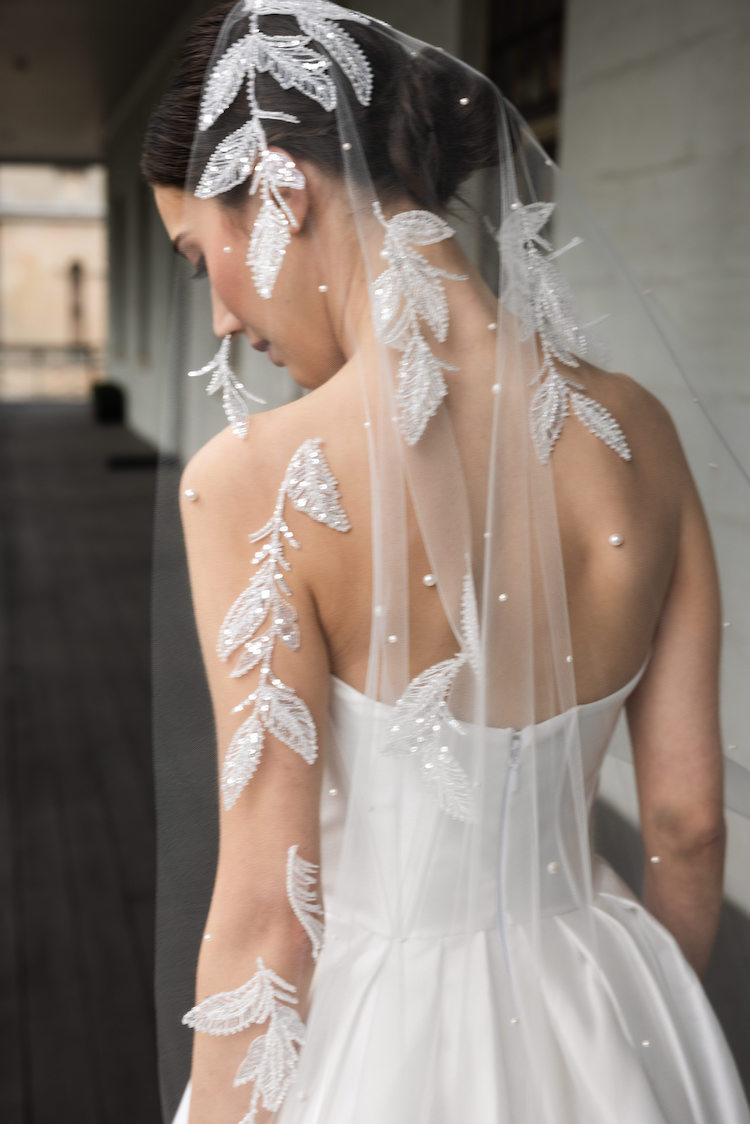High Impact wedding veils to transform your bridal look 7