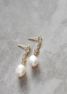 Lourdes Pearl Drop Earrings 4