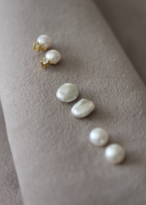 Beaumont Pearl Stud Earrings 9