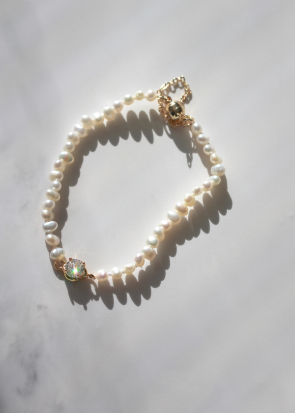 Hera Crystal Pearl Bracelet 5