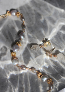 Plato Delicate Pearl Bracelet 8