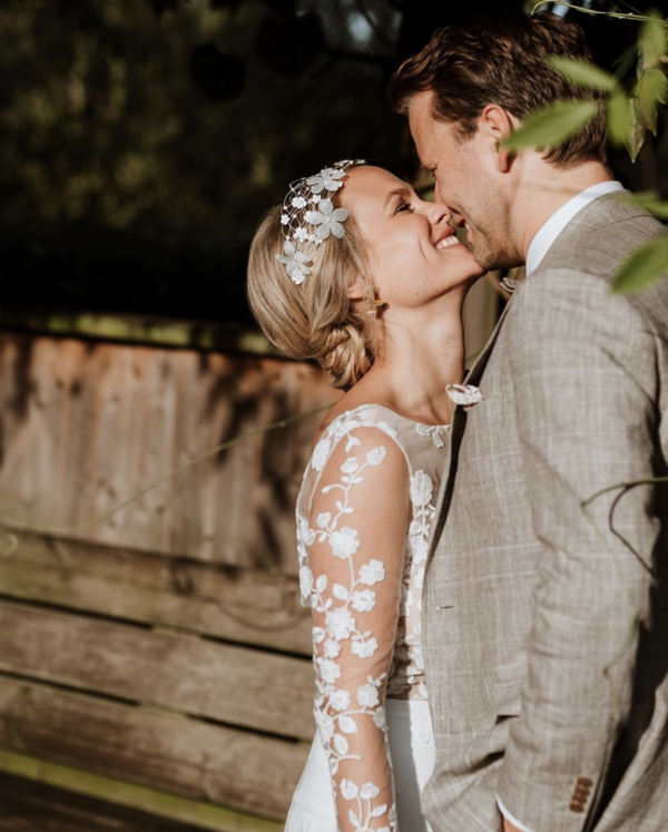 Bride Lisa Wears Primavera Veil 1.png