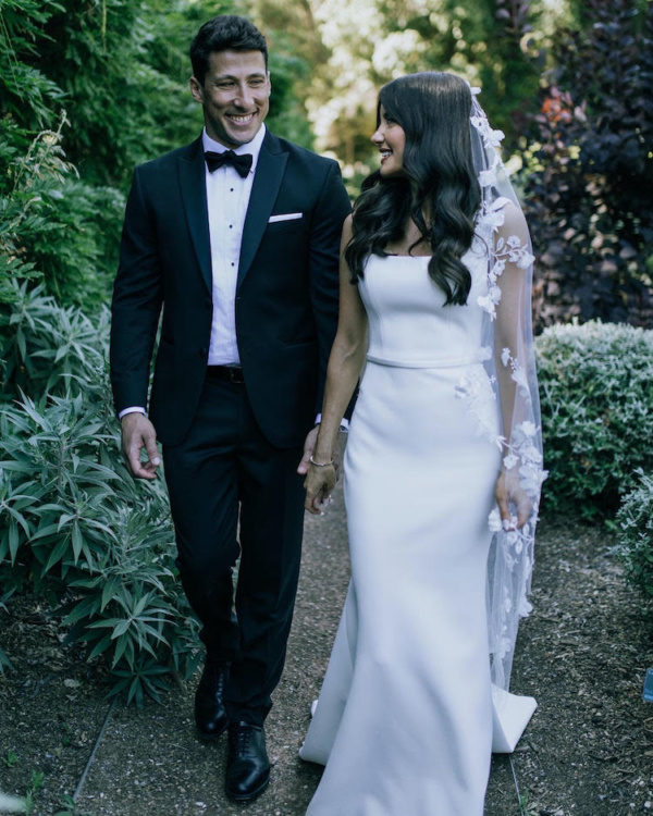 Bride Nadia Wears Florence Veil 1.jpeg