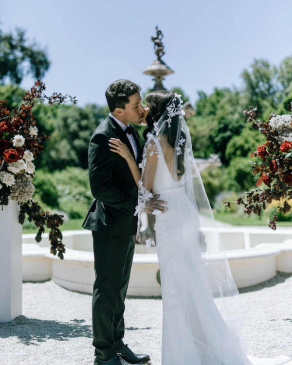 Bride Nadia Wears Florence Veil 7.jpeg