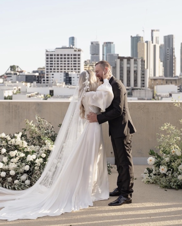 Bride Rebecca Wore Carmen Veil At 320cm 7.jpg
