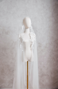 Carmen Juliet Cap Veil 14.jpg