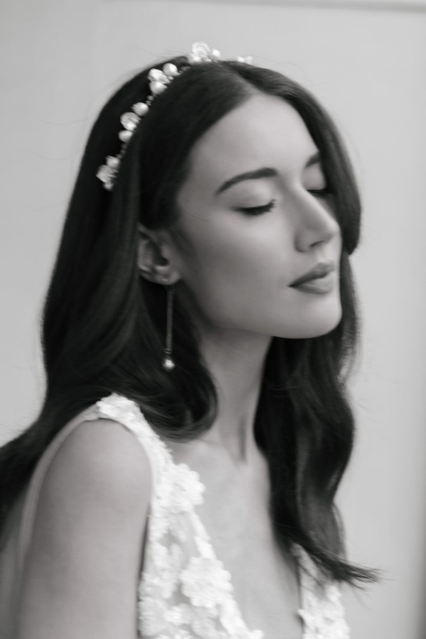 Del Mar pearl bridal crown