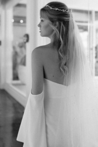 Etoile Chapel Veil With Crystals 2.jpg