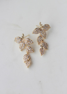 Evelyn Earrings In Gold 1.jpg