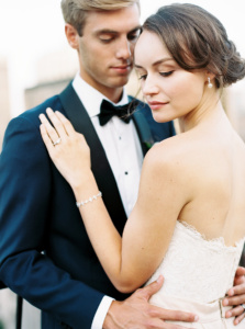 Flynn Pearl Drop Wedding Earrings 11.jpg