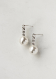 Flynn Pearl Bridal Earrings 3 1.jpg