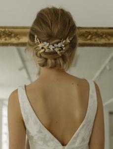 Honeysuckle Floral Wedding Headpiece 3.jpg
