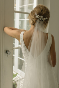 Karell Hip Length Drop Veil 6.jpg