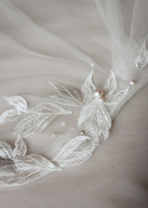 Lady Laurel Juliet Cap Veil 12.jpg