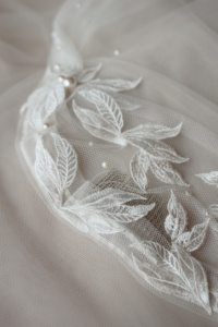 Lady Laurel Juliet Cap Veil 13.jpg
