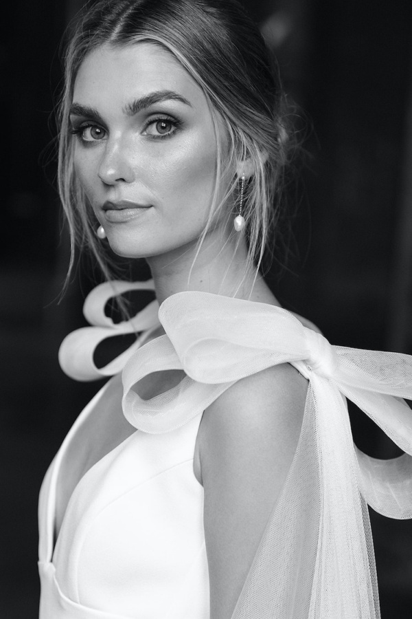 Laurence Bridal Wings With Bows