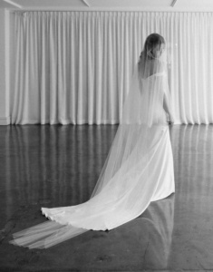 Lourve Cathedral Wedding Veil 1.jpg