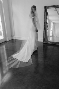 Lourve Cathedral Wedding Veil 10.jpg