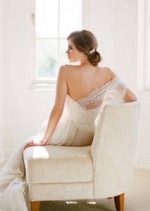 Mignon Pearl Bridal Hair Pin 2.jpg