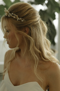 Reina Gold Wedding Crown With Pearls 6.jpg