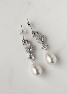 Tulip Crystal Pearl Drop Earrings 5.jpg
