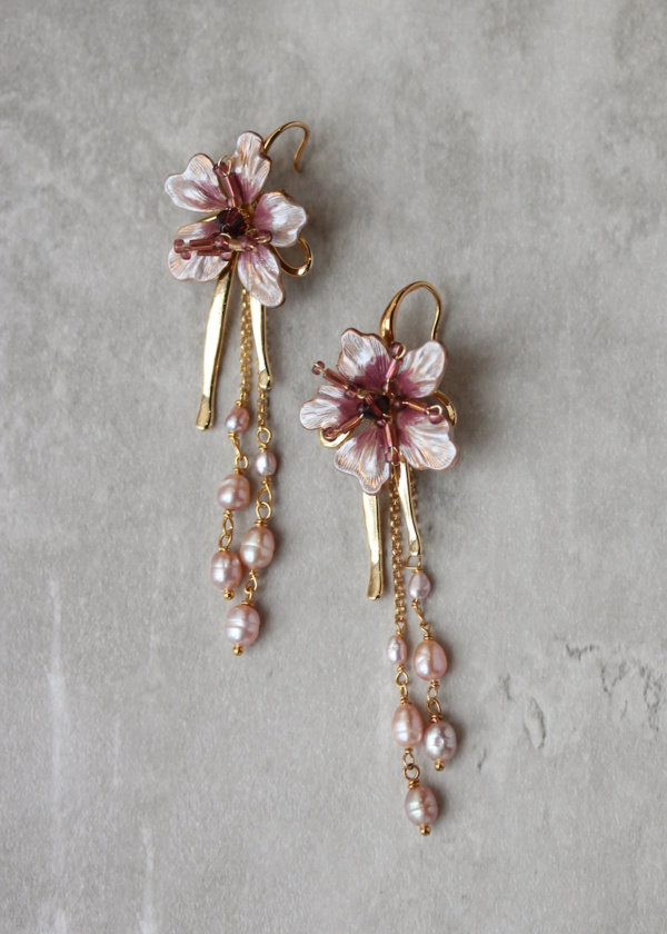 Aria Mauve Pearl Earrings 1