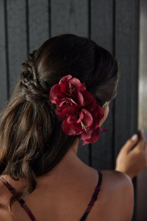 Garnet Floral Hair Clip 1