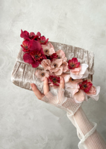 Jardin Velvet Flower Clutch 4