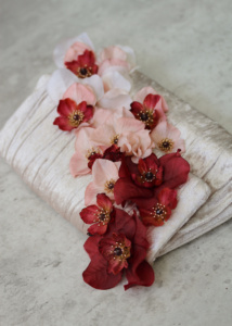 Jardin Velvet Flower Clutch 6